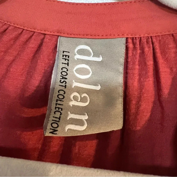 Anthropologie Dolan Pleated V-Neck Salmon Color Long Sleeve Blouse Size Small - Picture 4 of 8